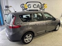 Usado Renault Grand Scénic III Expression 115 CV (84 kW) 2013 Gris / plata Monovolumen