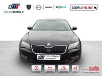 Usado Skoda Superb Style 150 HP (110 kW) 2018 Preto Carrinha