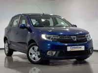 Usado Dacia Sandero Comfort 90 CV (66 kW) 2019 Azul Utilitario