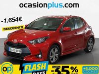 Usado Toyota Yaris Hybrid Active 116 CV (85 kW) 2024 Rojo Utilitario
