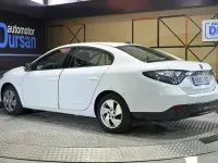 Usado Renault Fluence Dynamique 69 kW (95 CV) 2013 Blanco Berlina