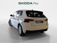 Usado Skoda Fabia 80 CV (58 kW) 2024 Blanco