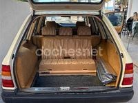 Usado Mercedes E220 150 CV (110 kW) 1993 Blanco Familiar