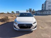 Usado Hyundai i30 GO! 116 CV (85 kW) 2018 Blanco Berlina