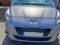 Usado Peugeot 5008 Allure 120 CV (88 kW) 2016 Gris / plata Monovolumen