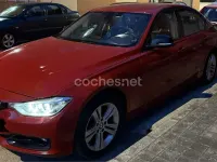 Usado BMW 318 Sport Line 143 CV (105 kW) 2012 Rojo Berlina