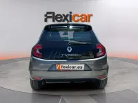 Usado Renault Twingo Zen 93 CV (68 kW) 2020 Gris Utilitario