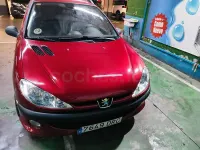 Begagnad Peugeot 206 90 HK (66 kW) 2005 Röd Sedan