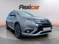 Usado Mitsubishi Outlander P-HEV 203 CV (149 kW) 2017 Gris SUV