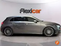 Usado Mercedes A180 136 CV (100 kW) 2019 Gris Utilitario
