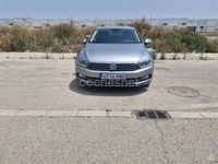 Usado VW Passat Edition 120 CV (88 kW) 2018 Gris / plata Berlina