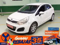 Usado Kia Rio 85 CV (62 kW) 2014 Blanco Berlina