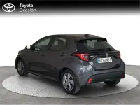 Usado Toyota Yaris Hybrid Active 116 CV (85 kW) 2025 Gris Monovolumen