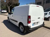 Usado Citroën Berlingo 75 CV (55 kW) 2018 Blanco Monovolumen