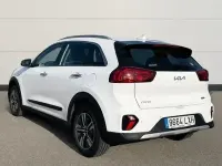 Usado Kia Niro 141 CV (103 kW) 2022 Blanco SUV
