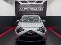 Usado Toyota Aygo X-play 72 CV (52 kW) 2021 Gris / plata Utilitario