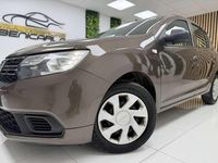 Usado Dacia Sandero Base 75 CV (55 kW) 2017 Marrón Utilitario