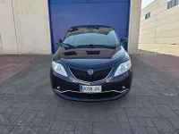Usado Lancia Ypsilon 69 CV (50 kW) 2016 Azul Utilitario
