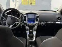 Usado Chevrolet Cruze LT 124 CV (91 kW) 2011 Blanco Berlina