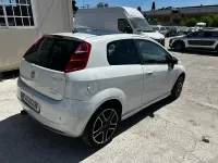 Usado Fiat Grande Punto Active 90 CV (66 kW) 2009 Blanco Utilitario