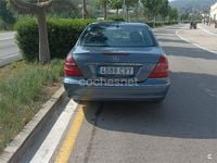Usado Mercedes E320 Elegance 224 CV (164 kW) 2004 Azul Berlina