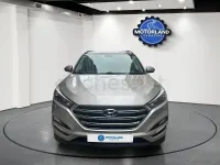 Usado Hyundai Tucson 131 CV (96 kW) 2015 Gris / plata SUV