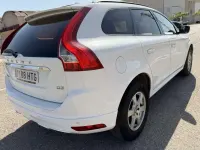 Usado Volvo XC60 Momentum 136 CV (100 kW) 2014 Blanco SUV