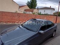 Usado Mercedes E220 Classic 150 CV (110 kW) 2004 Azul Berlina