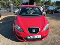 Usado Seat Altea Sport 105 CV (77 kW) 2006 Rojo Monovolumen