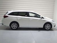 usado Toyota Auris Touring Sports hybrid 140H Active