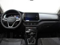 Usado VW T-Cross Life 95 CV (69 kW) 2024 Amarillo chillooón (liso) SUV