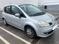 Usado Renault Grand Modus Dynamique 75 CV (55 kW) 2008 Gris / plata Monovolumen