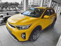 Usado Kia Stonic 100 CV (73 kW) 2022 Amarillo SUV
