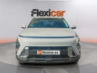 Usado Hyundai Kona 141 CV (103 kW) 2024 Gris SUV