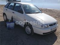 Usado Seat Ibiza 60 CV (44 kW) 1998 Blanco Berlina