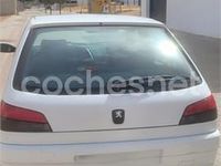Usado Peugeot 306 90 CV (66 kW) 2001 Blanco Berlina