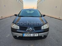 Usado Renault Mégane II Authentique 100 CV (73 kW) 2005 Negro Berlina