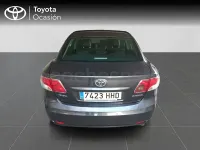 Usado Toyota Avensis Advance 124 CV (91 kW) 2011 Gris / plata Berlina