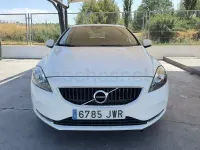 Usado Volvo V40 Momentum 150 CV (110 kW) 2017 Blanco Berlina