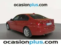 Usado BMW 318 143 CV (105 kW) 2016 Rojo Berlina