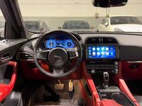 Usado Jaguar F-Pace SVR 550 CV (404 kW) 2019 Negro SUV