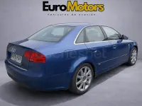 Usado Audi A4 140 CV (102 kW) 2006 Azul Berlina