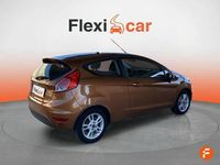 Usado Ford Fiesta Trend 100 CV (73 kW) 2016 Naranja Utilitario