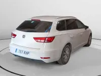 Usado Seat Leon ST Style 110 CV (80 kW) 2018 Blanco Familiar