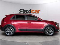 Usado Kia Niro 129 CV (94 kW) 2025 Rojo SUV