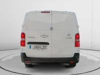 Usado Citroën Jumpy 102 CV (75 kW) 2022 Blanco Monovolumen