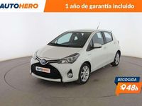 Usado Toyota Yaris Hybrid Active 102 CV (75 kW) 2015 Blanco Berlina