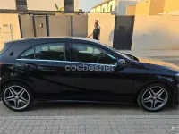Usado Mercedes A200 AMG line 136 CV (100 kW) 2014 Negro Utilitario