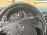Usado Mercedes E320 Elegance 220 CV (161 kW) 2001 Granate Berlina