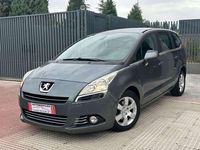 Usado Peugeot 5008 111 CV (81 kW) 2012 Gris Monovolumen